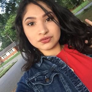 Meet your Posher, Ana